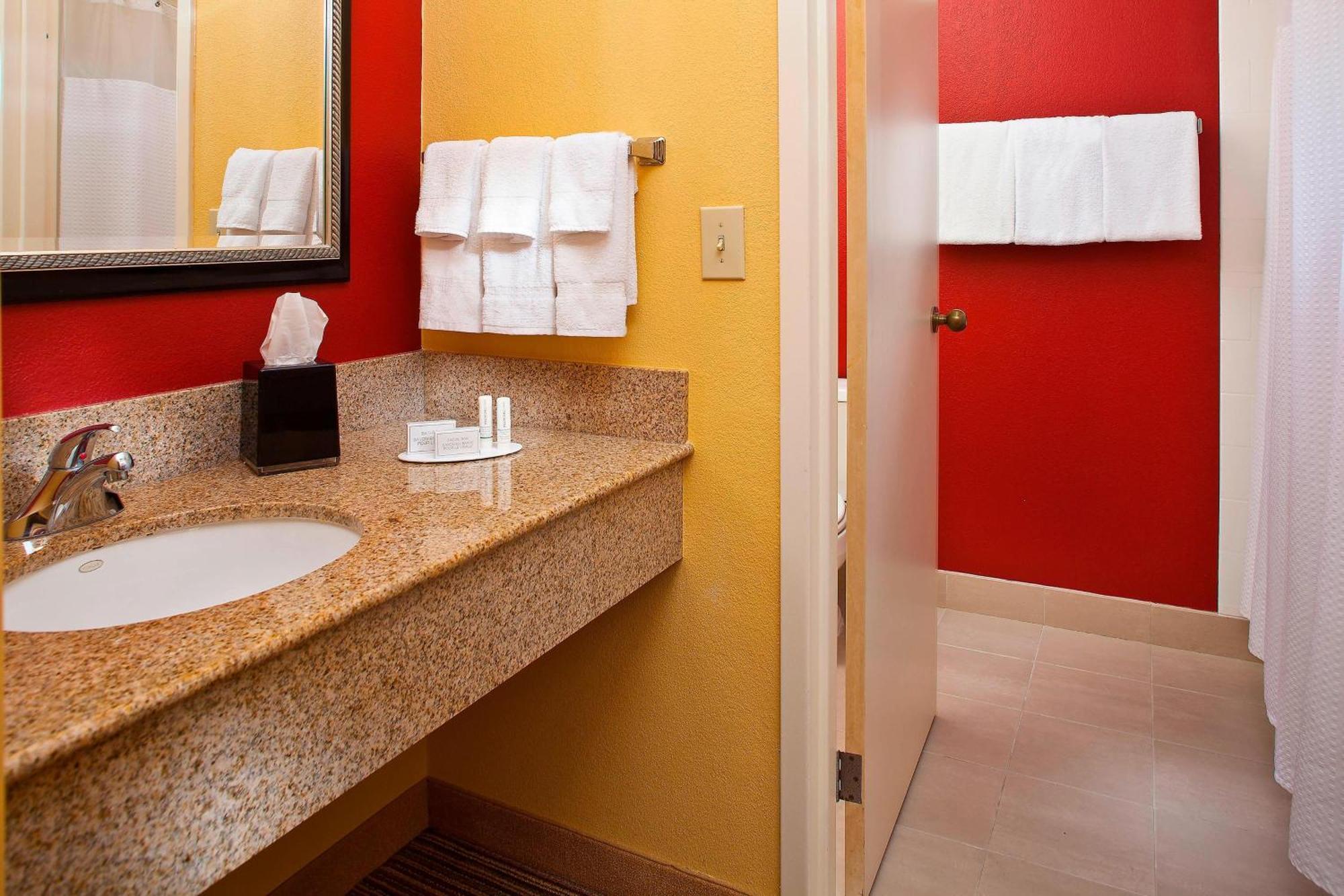 Courtyard By Marriott Orlando Airport Otel Dış mekan fotoğraf