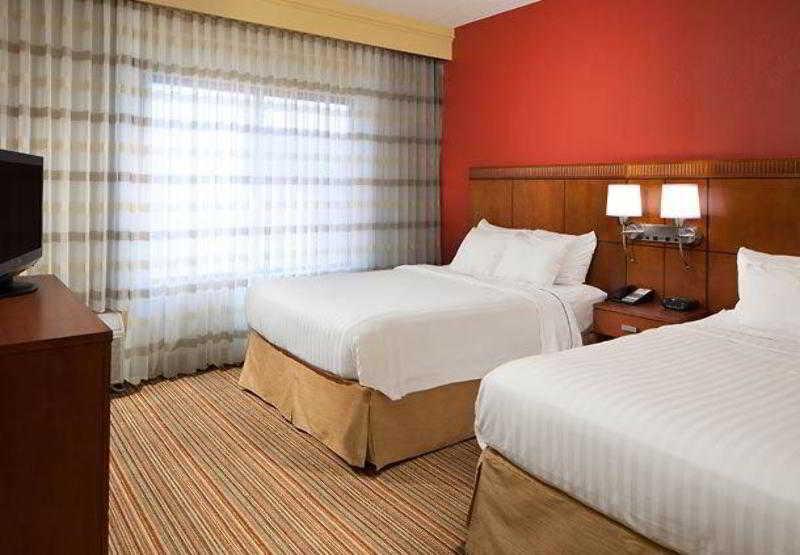 Courtyard By Marriott Orlando Airport Otel Dış mekan fotoğraf